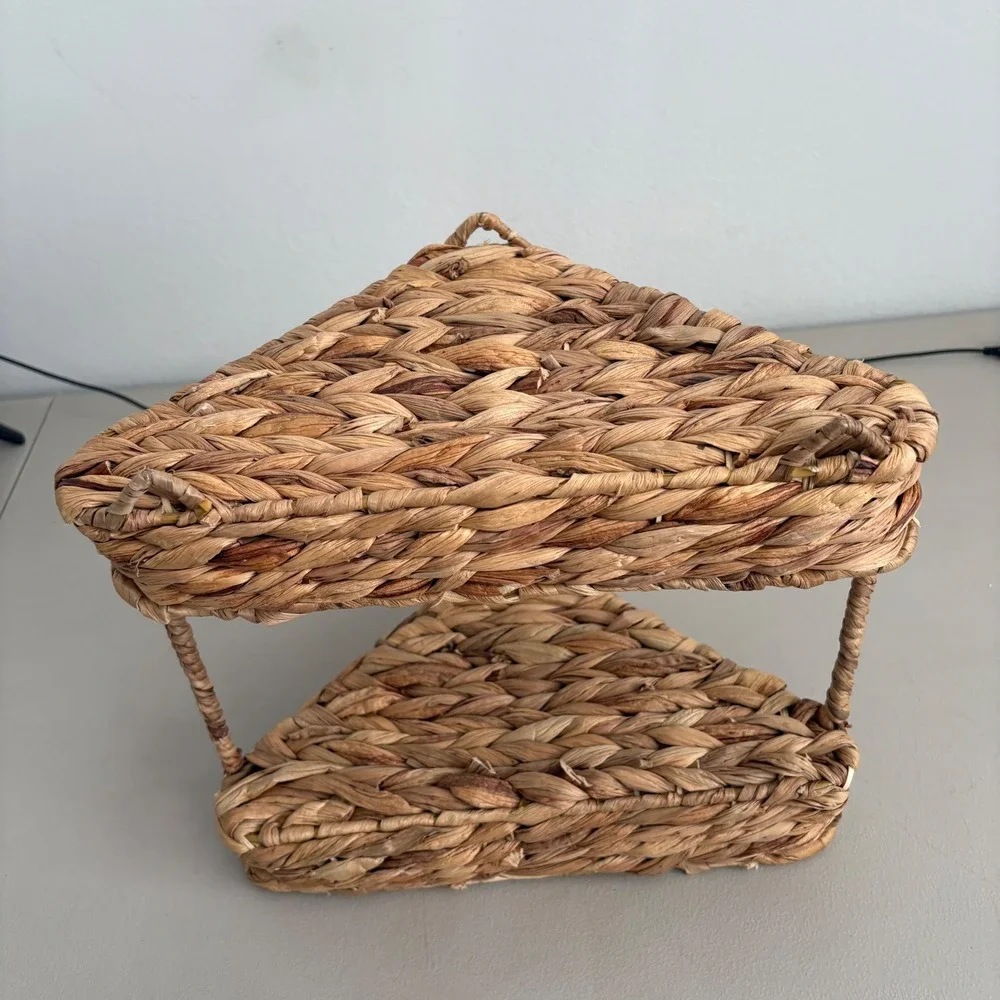 N/A woven seagrass